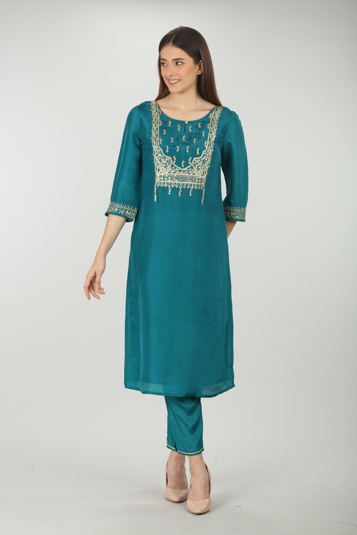 Blue Embellished Round Neck Kurti - Image 4