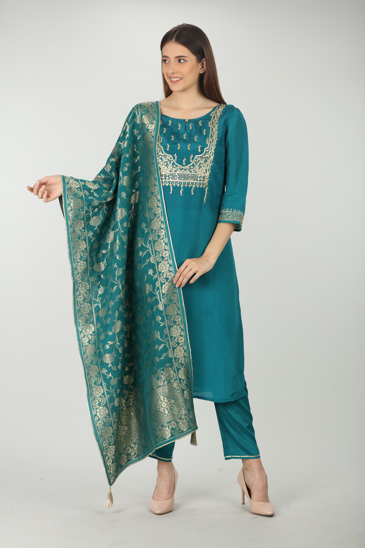 Blue Embellished Round Neck Kurti