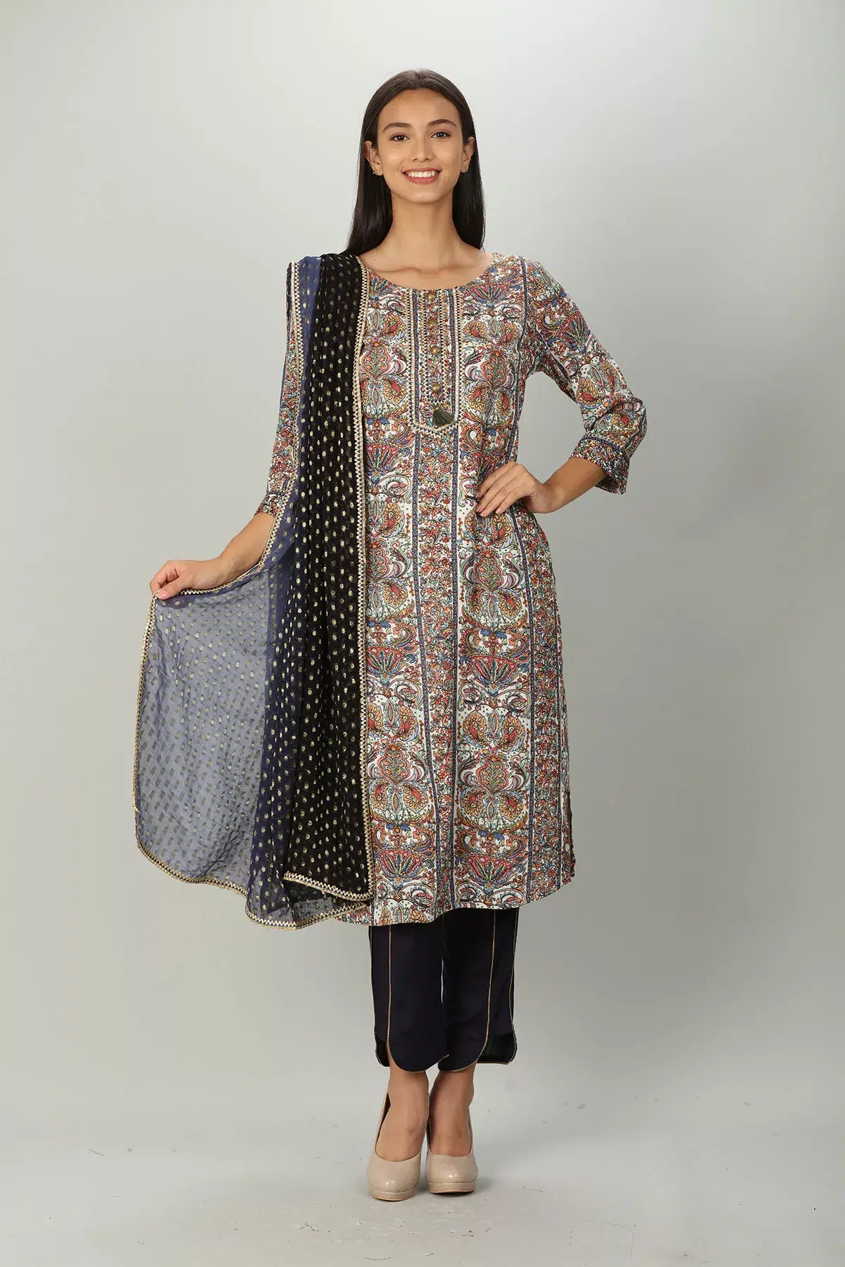 Blue Embelished Dupatta - Image 2