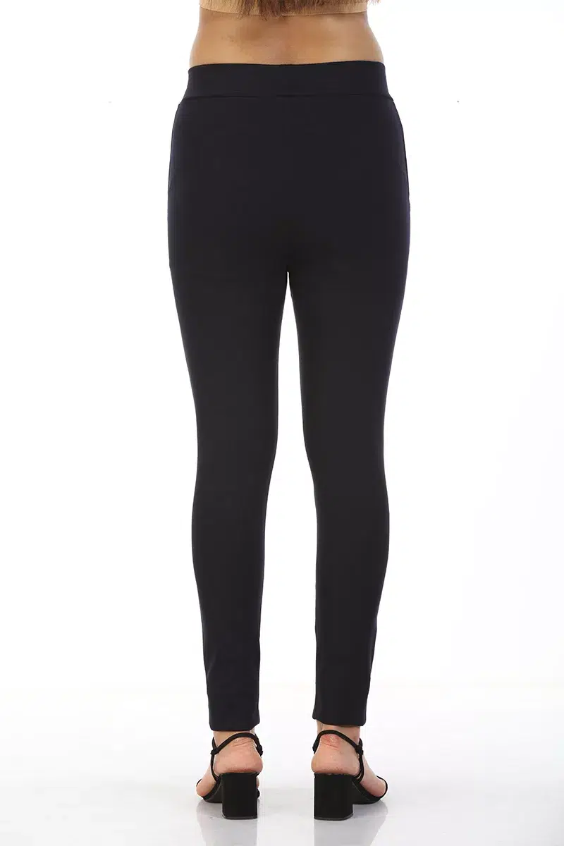Black Solid Jeggings For Women