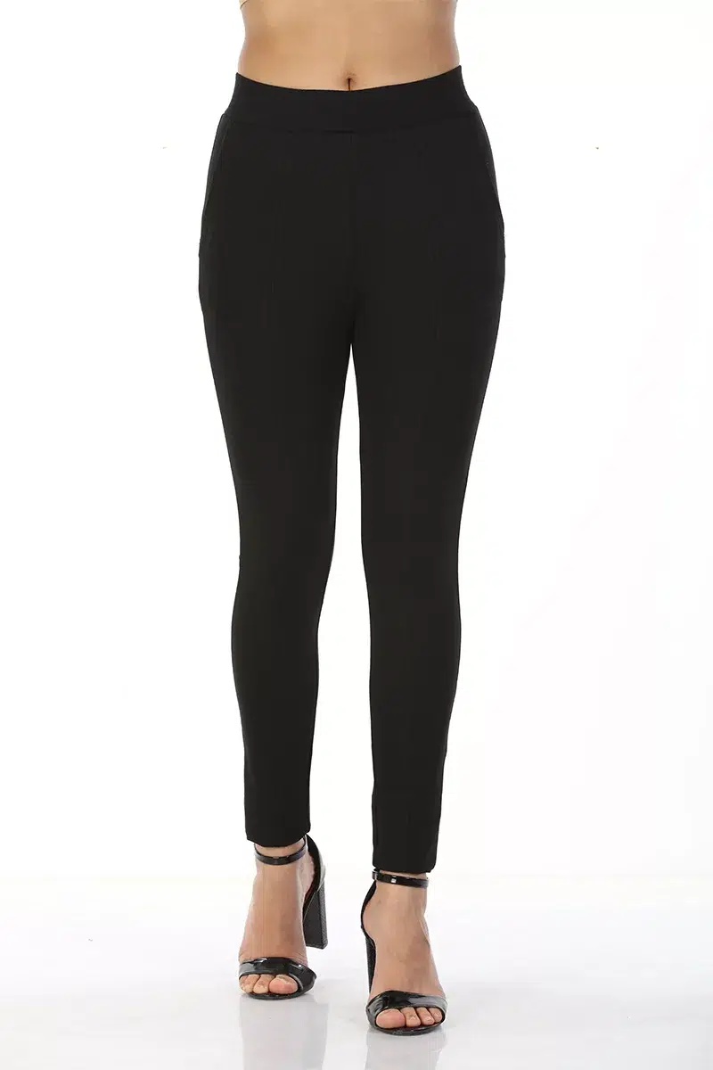 Black Solid Jeggings For Women