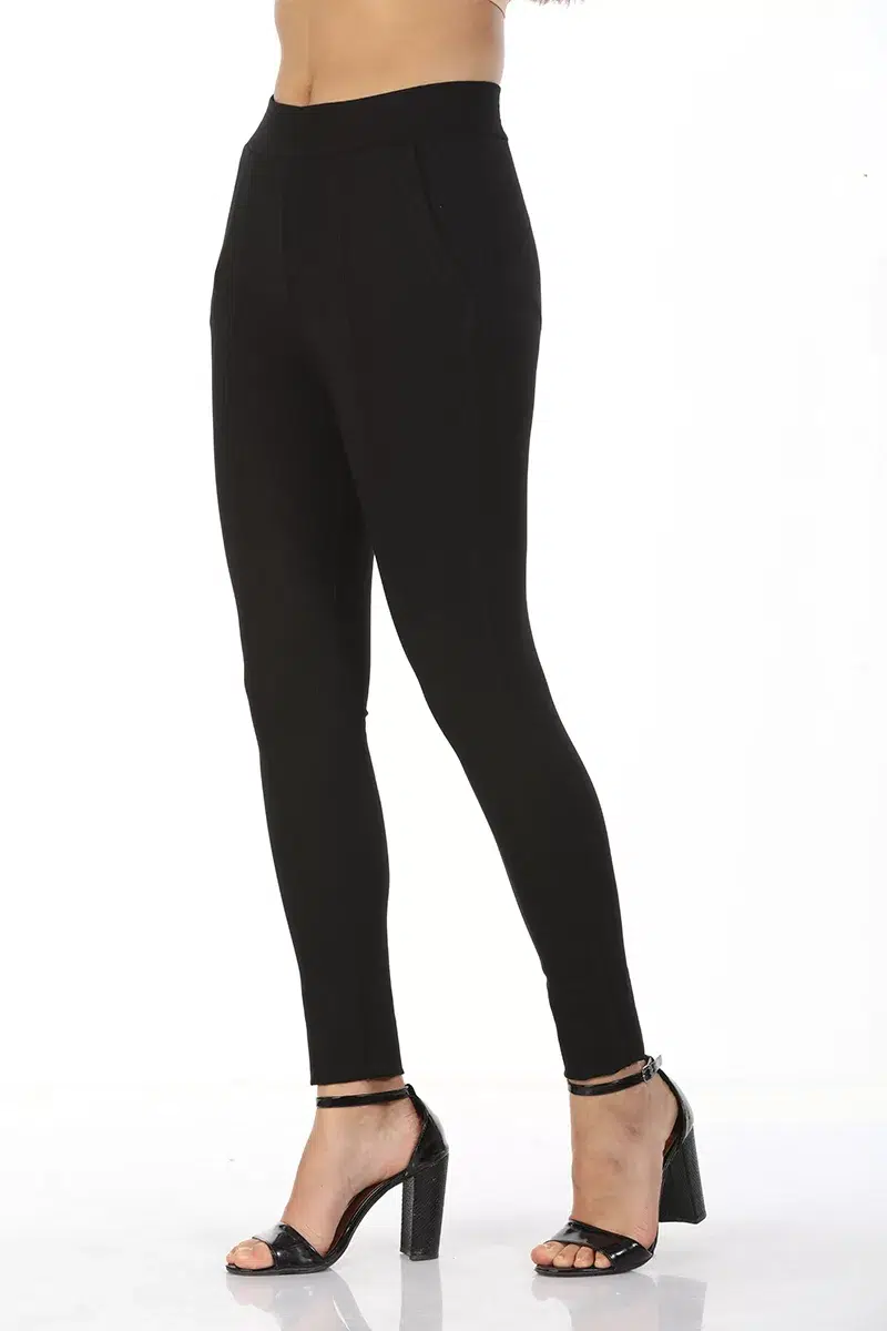 Black Solid Jeggings For Women