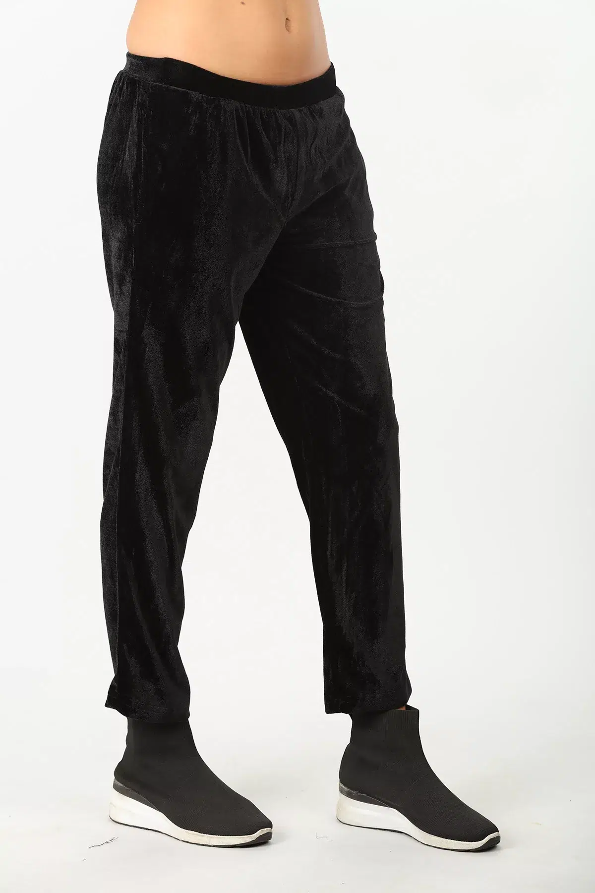 Solid Black Pants In Women