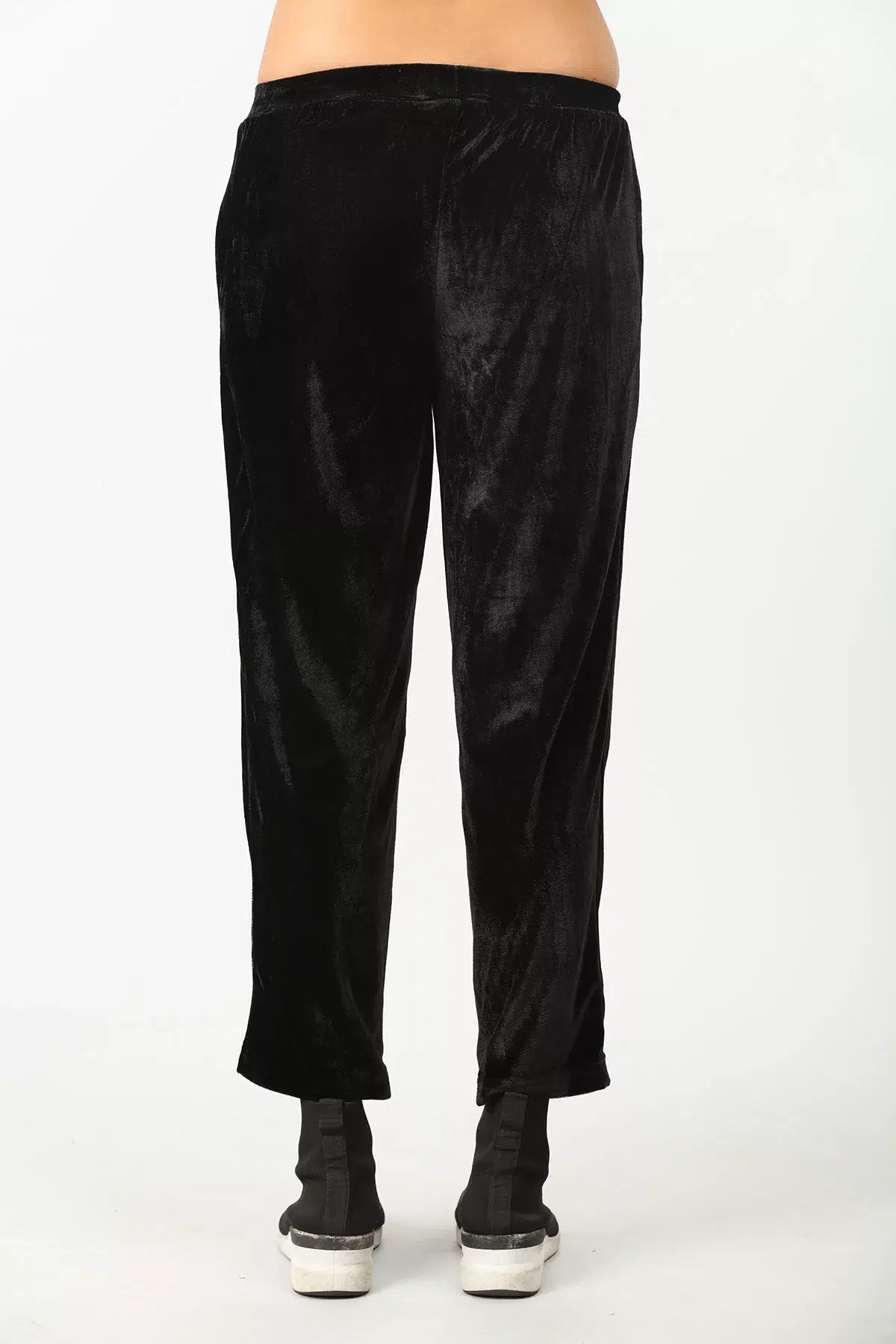 Solid Black Pants In Women