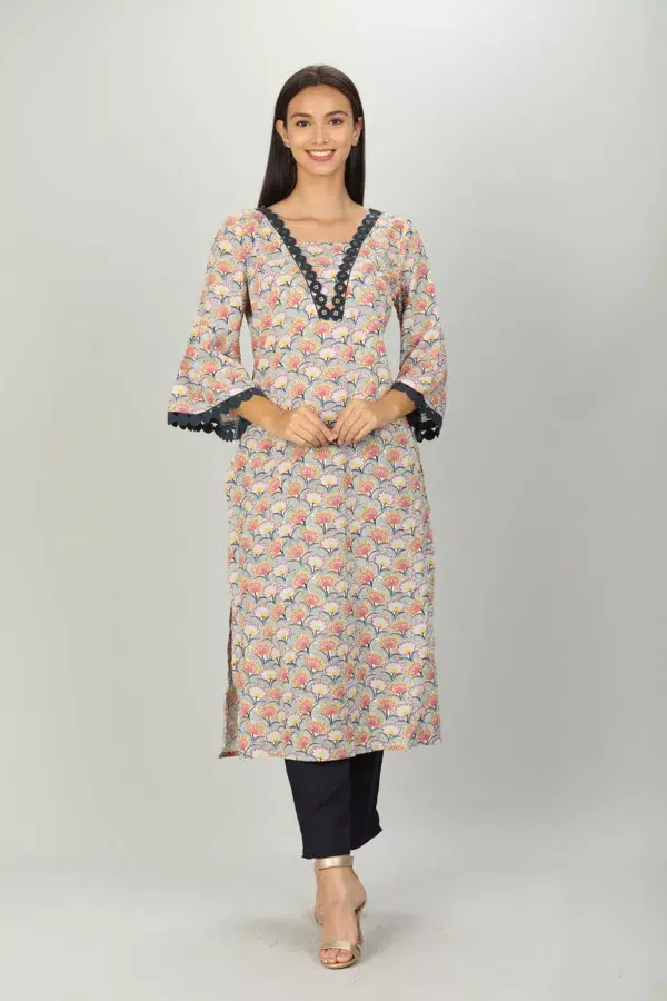 Printed Light Pink Kurta For Women