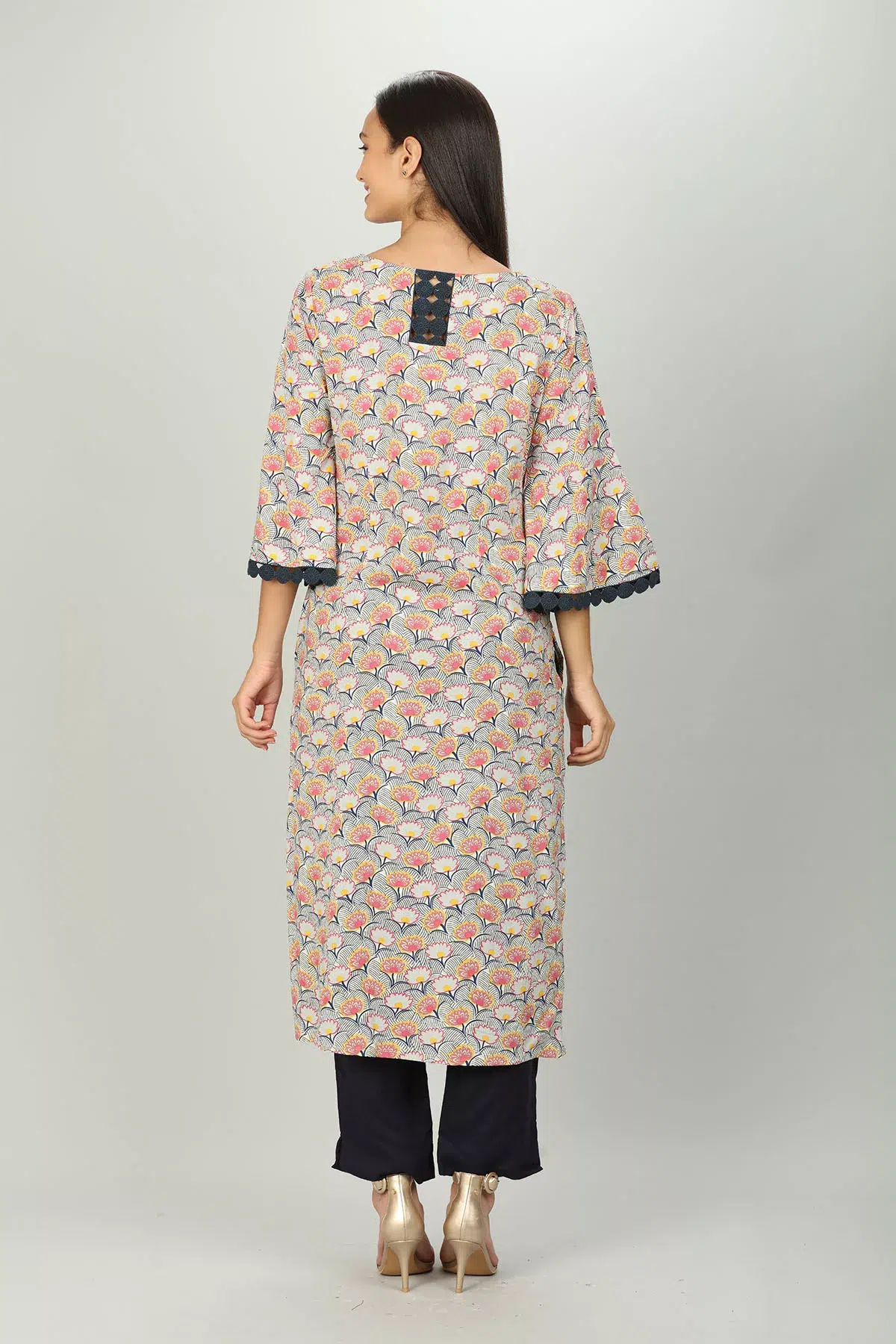 Printed Light Pink Kurta For Women