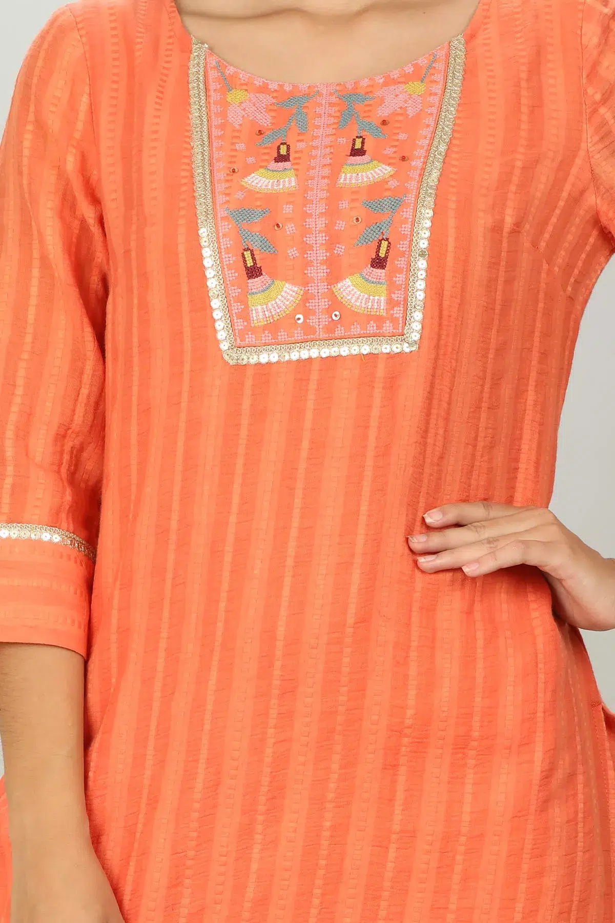 Embroidered And Textured Orange Kurta For Women
