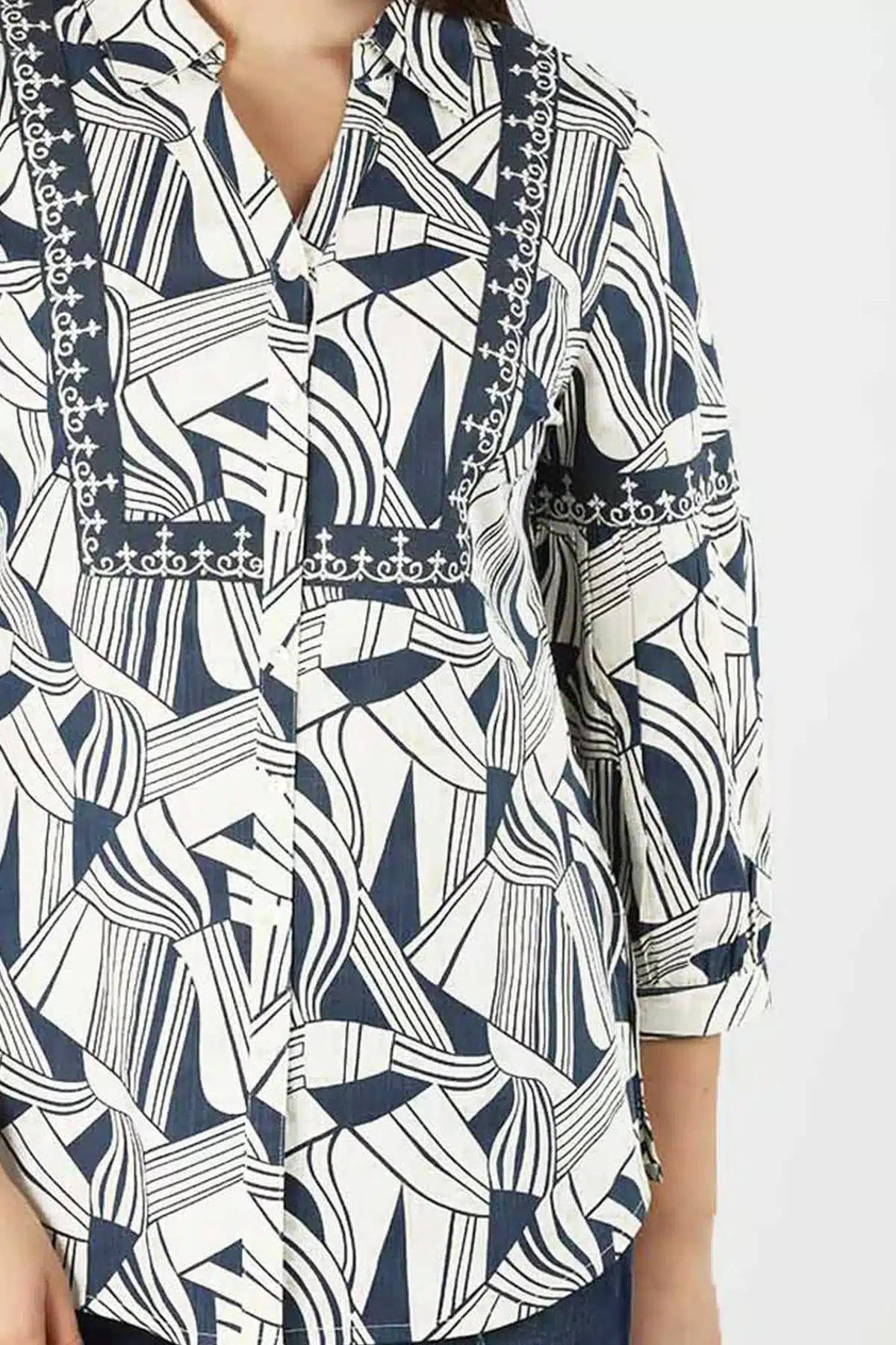 Embroidered Rayon Slub Shirt - Image 5