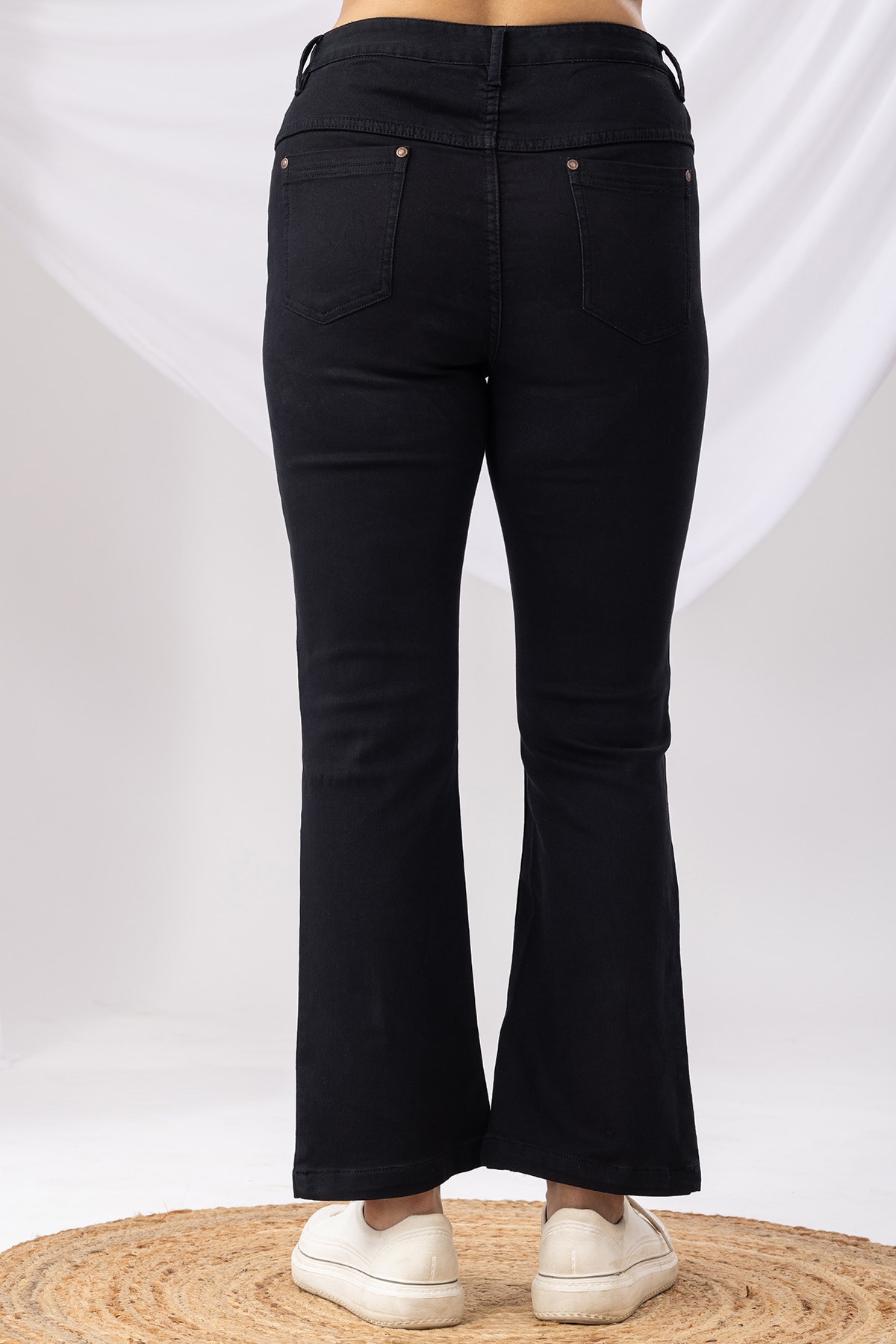 Solid Black Jeans For Women