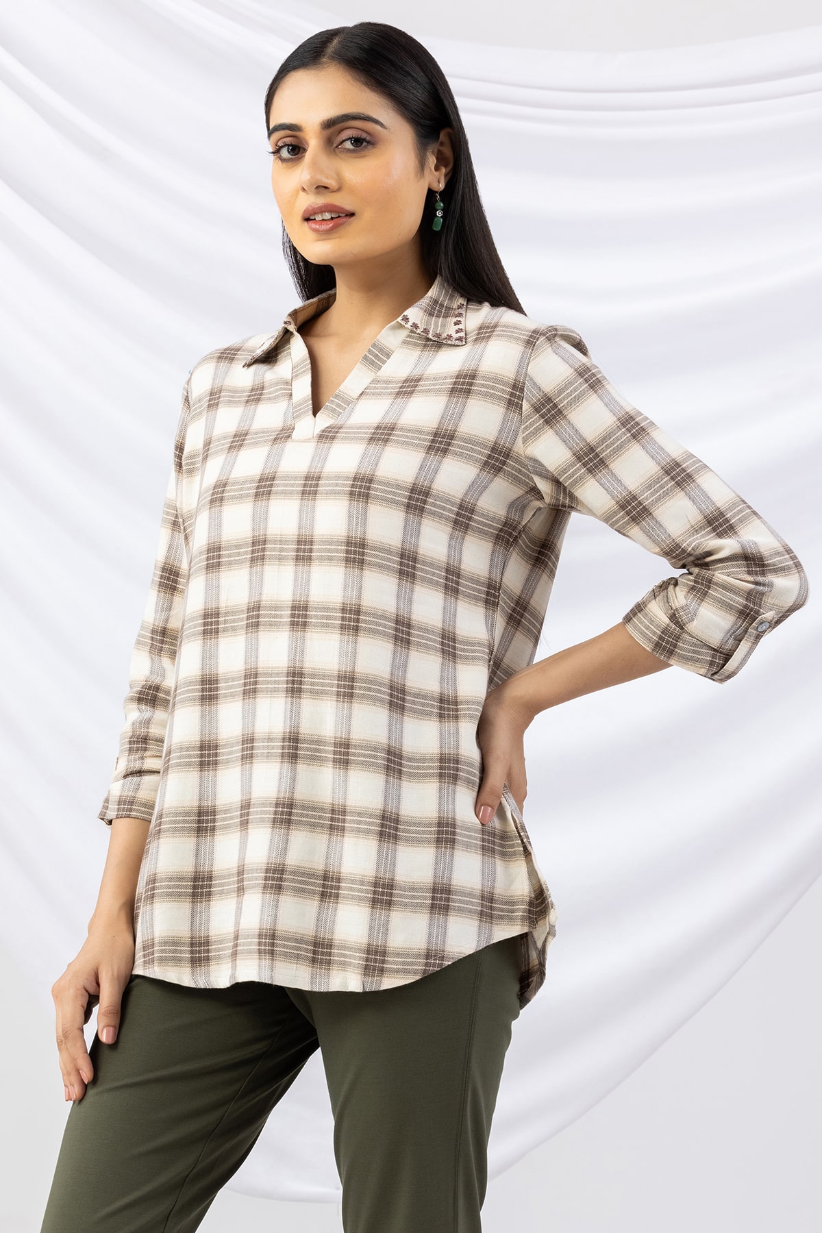 beige tops checked brush rayon twill collared 3/4 sleeves winter wear
