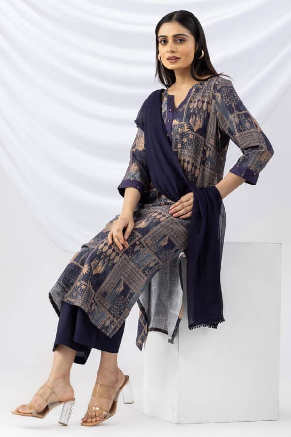 navy blue colour kurti printed viscose crush round neck 3/4 sleeves