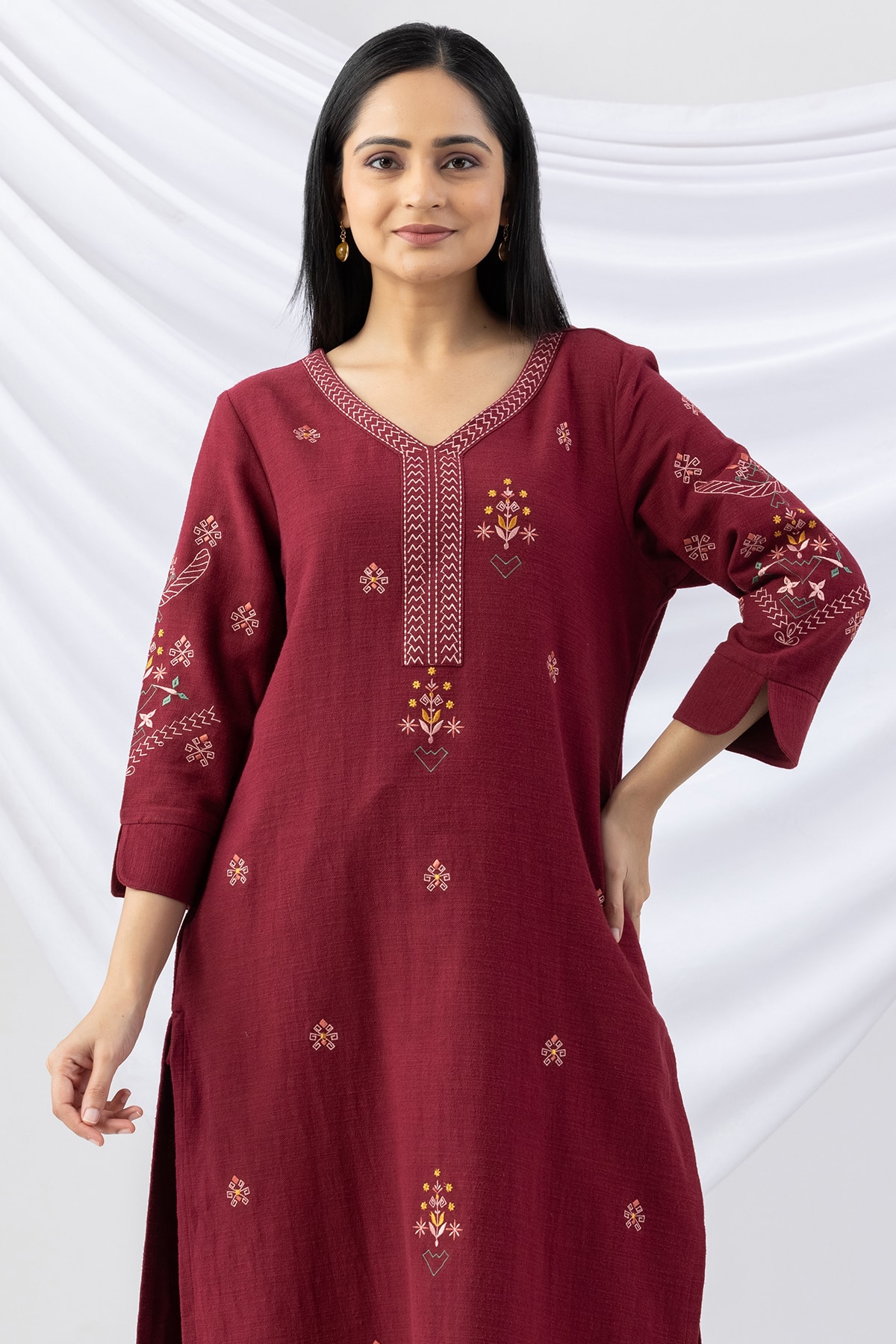 v neck kurti maroon embroidered cotton viscose slub 3/4 sleeves