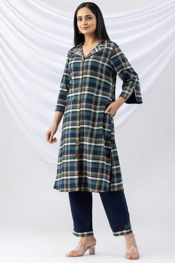 winter kurti navy checked cotton twill lapel collar with 3/4 sleeves