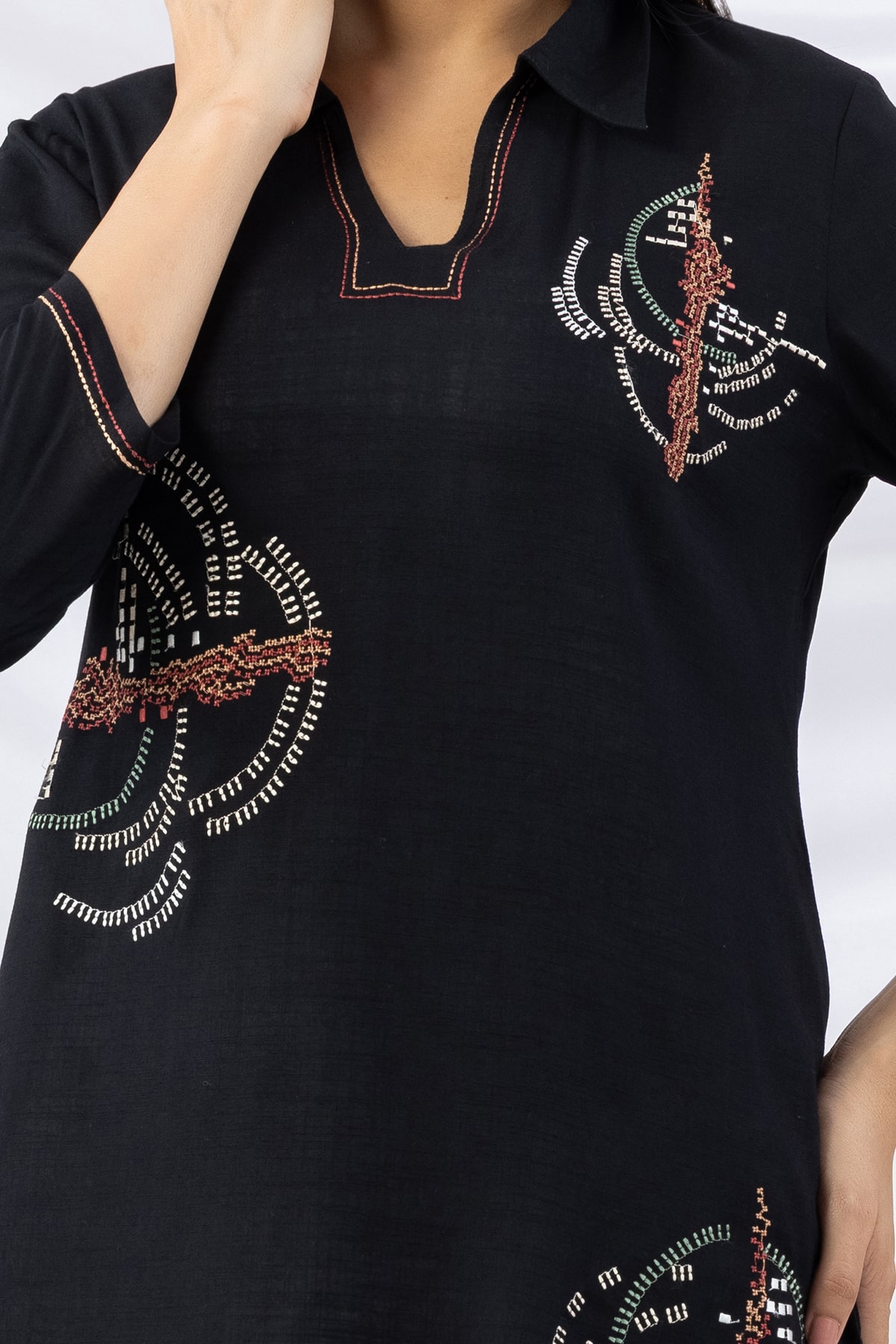 embroidered tunic black collared viscose slub top with 3/4 sleeves