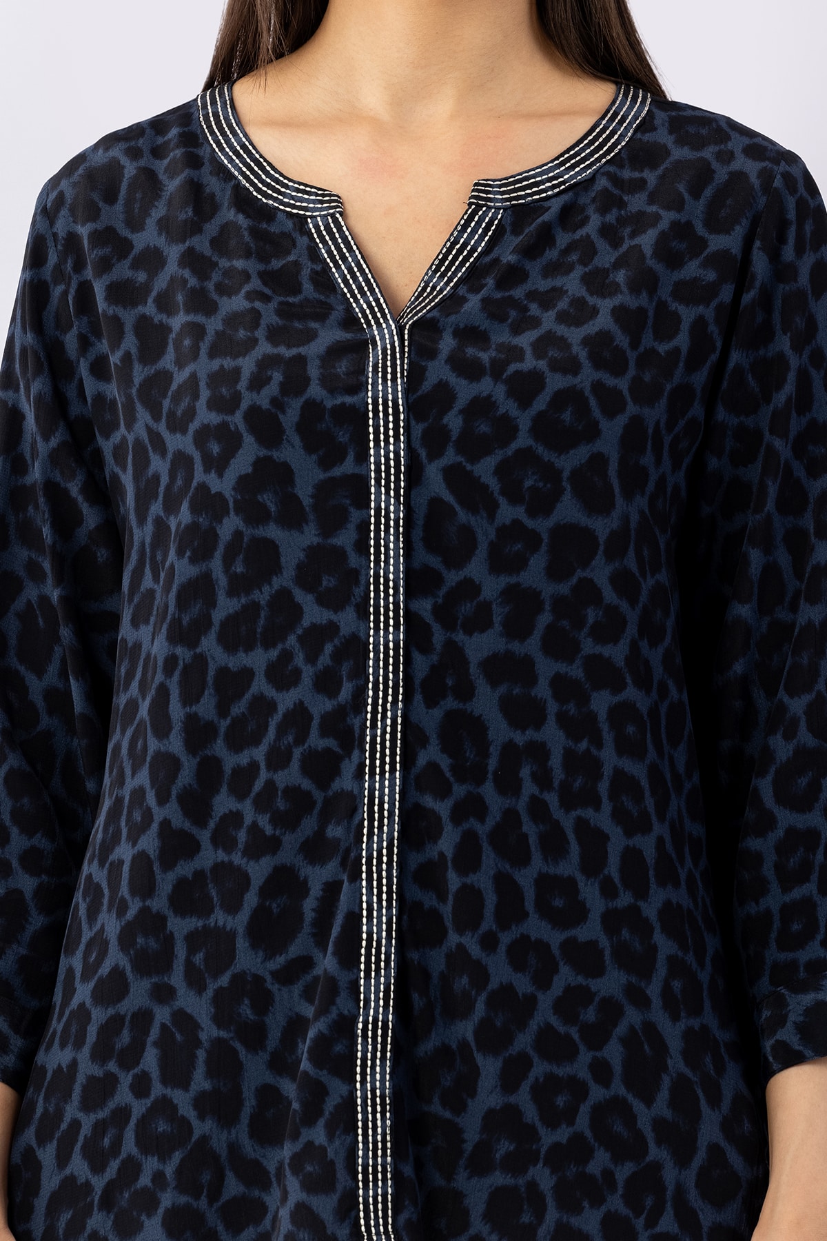 Embroidered blue viscose calci crepe shirt for women with round neck and 3/4 sleeves