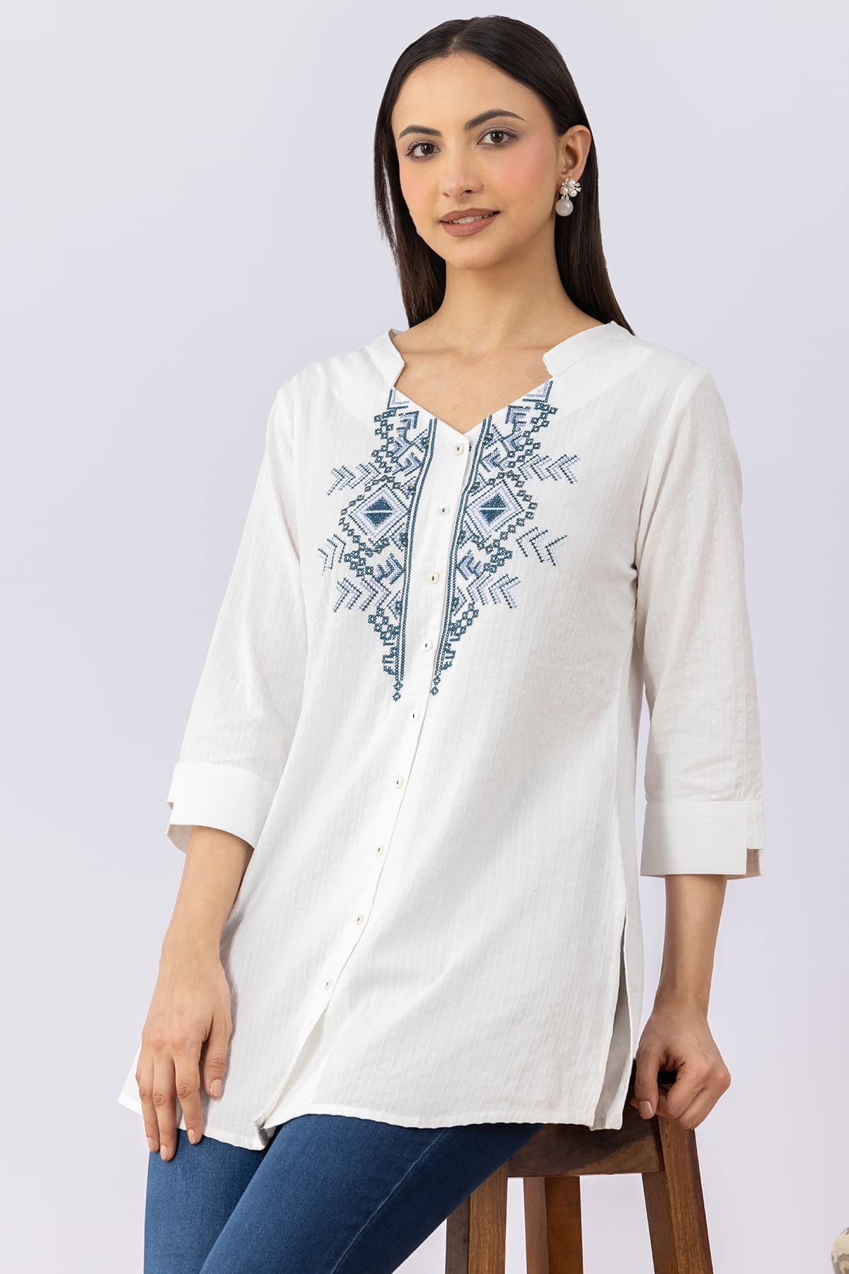 White embroidered viscose dobby tunic for women with V neck and 3/4 sleeves
