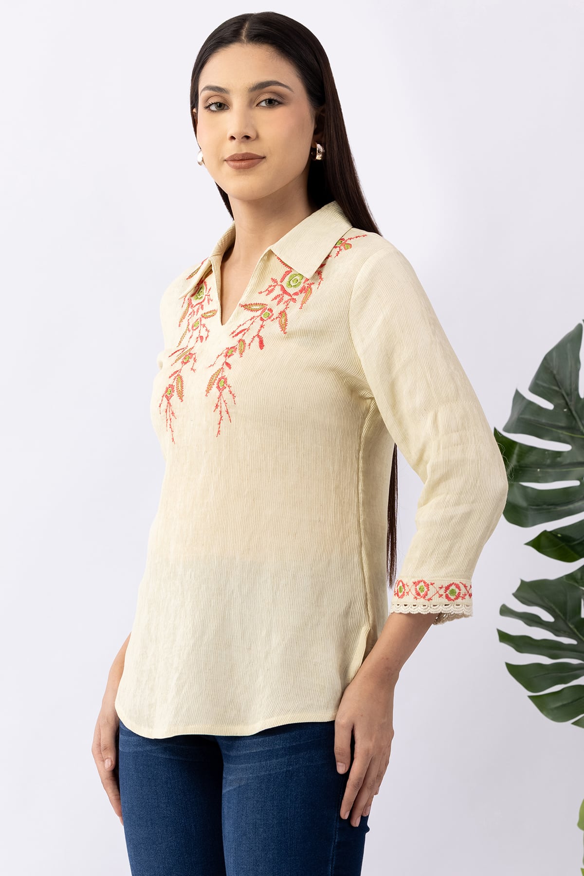 Embroidered cream viscose collar top for women with 3/4 sleeves