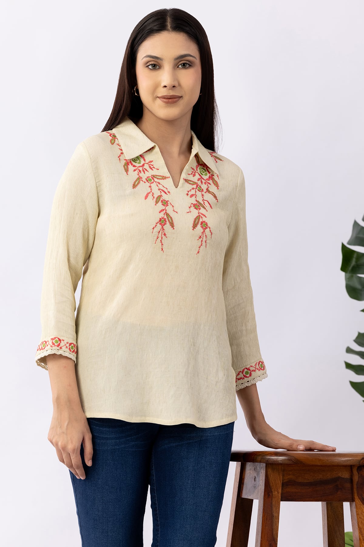 Embroidered cream viscose collar top for women with 3/4 sleeves