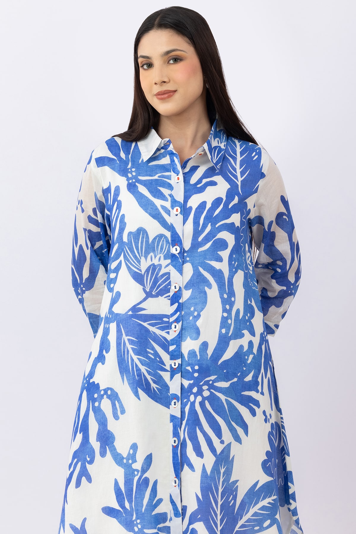 Blue printed cotton dress for women with collared neck and 3/4 sleeves