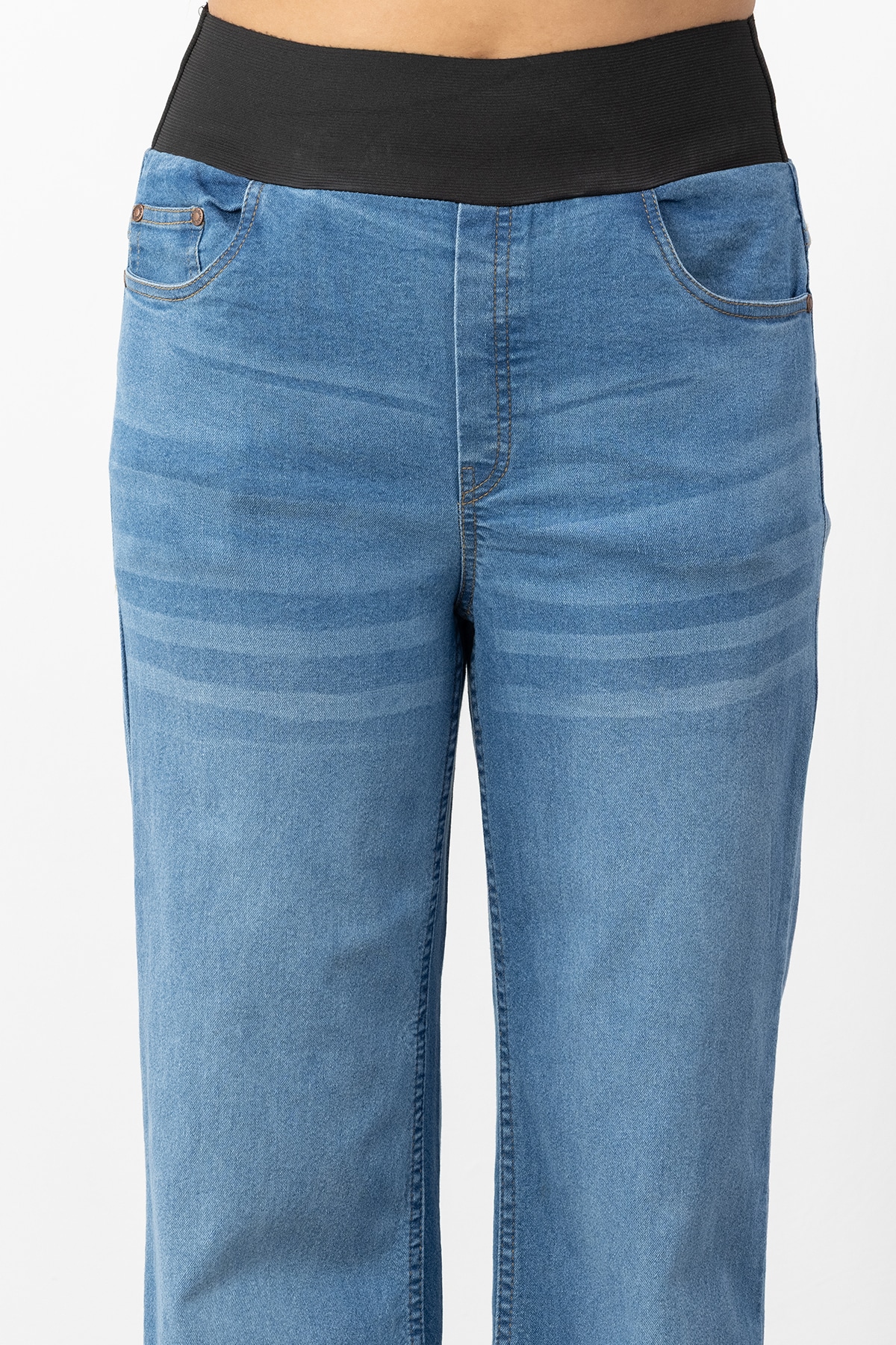 Blue straight fit cotton denim jeans for ladies