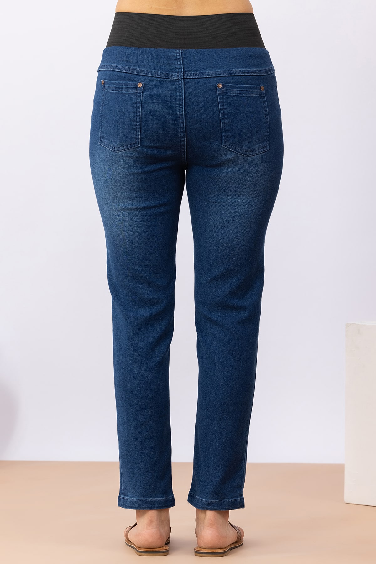 Navy blue cotton slim fit denim jeans for women