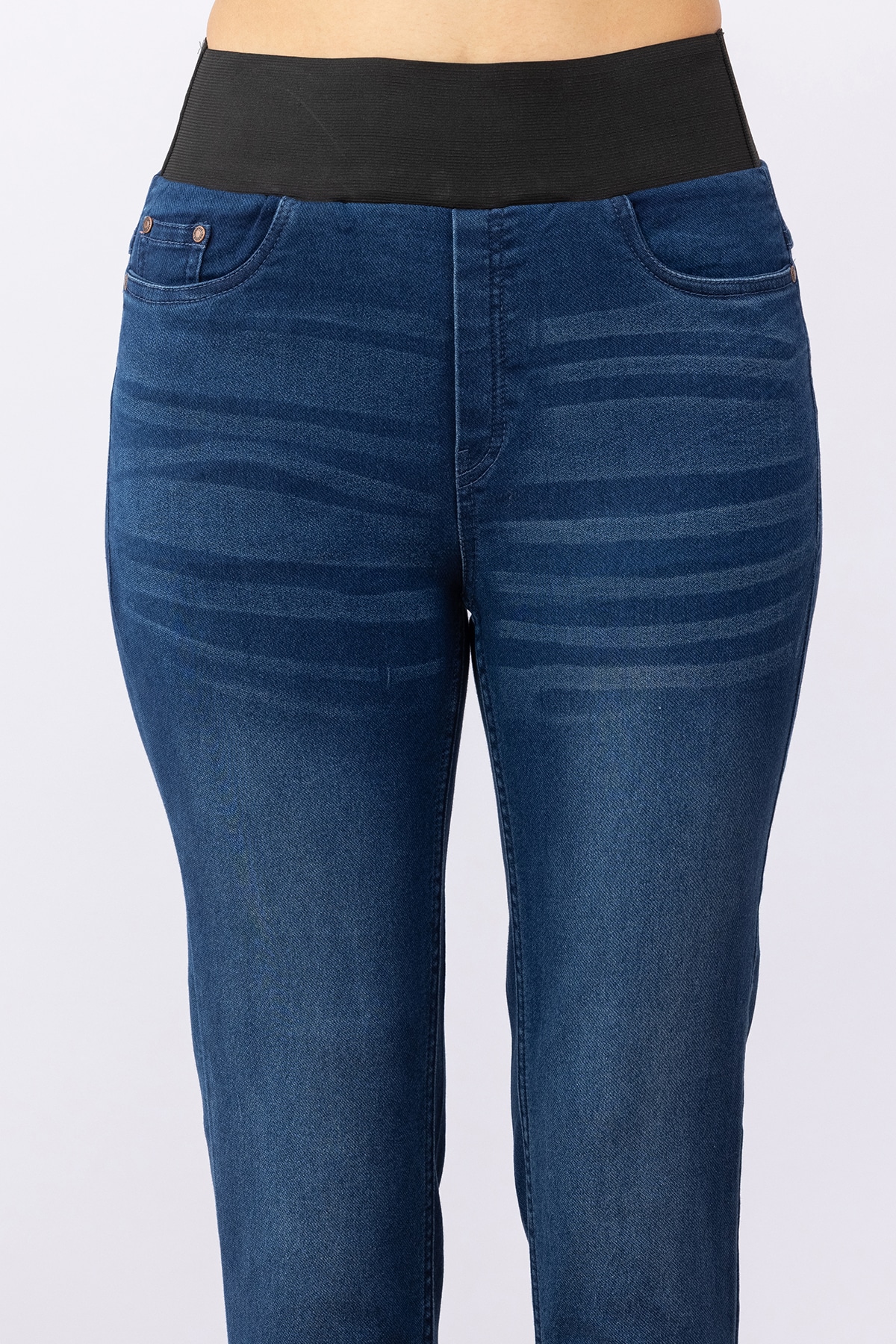 Navy blue cotton slim fit denim jeans for women