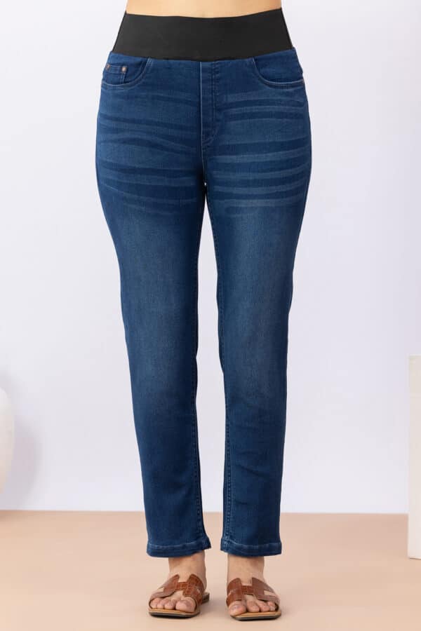 Navy blue cotton slim fit denim jeans for women