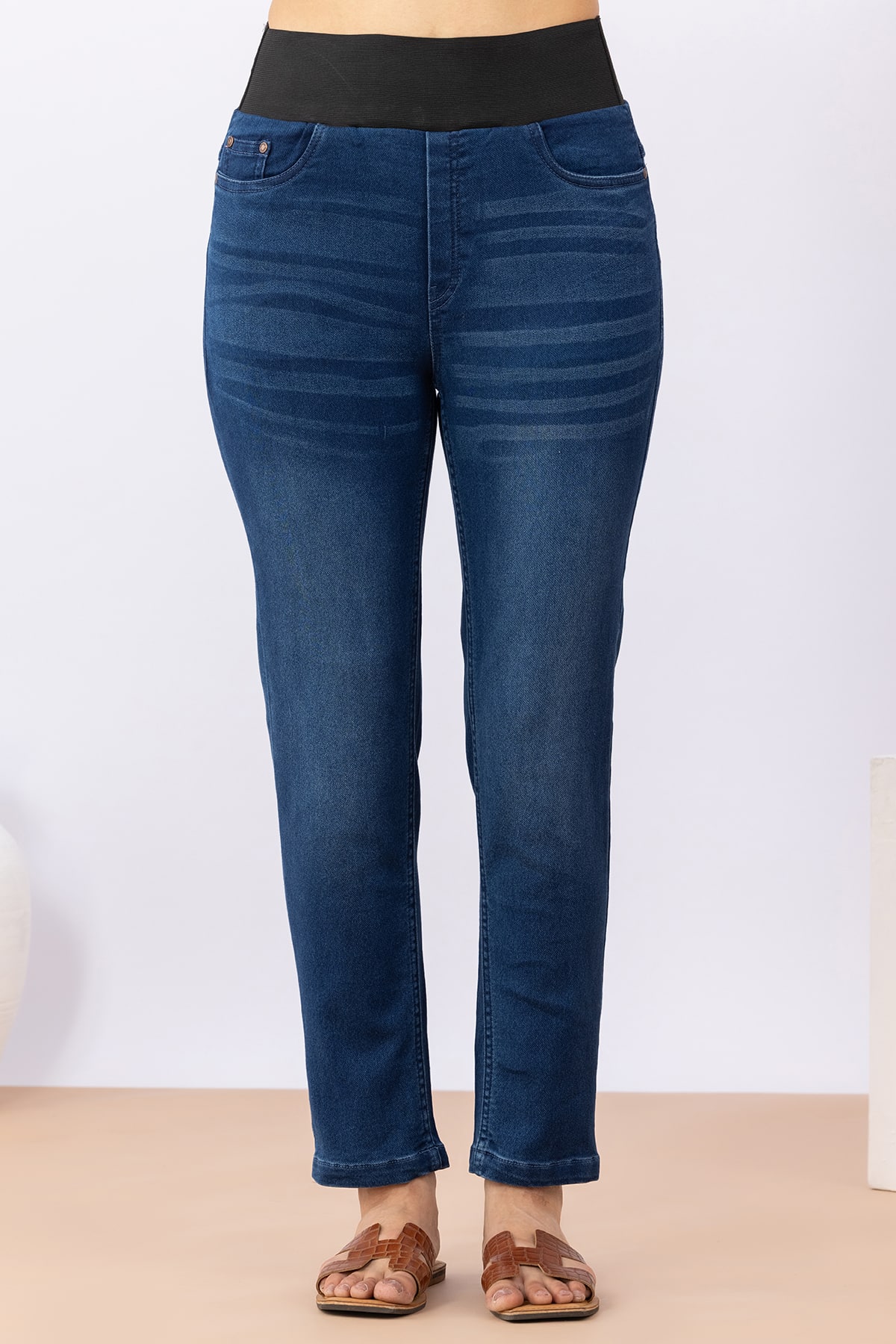Navy blue cotton slim fit denim jeans for women