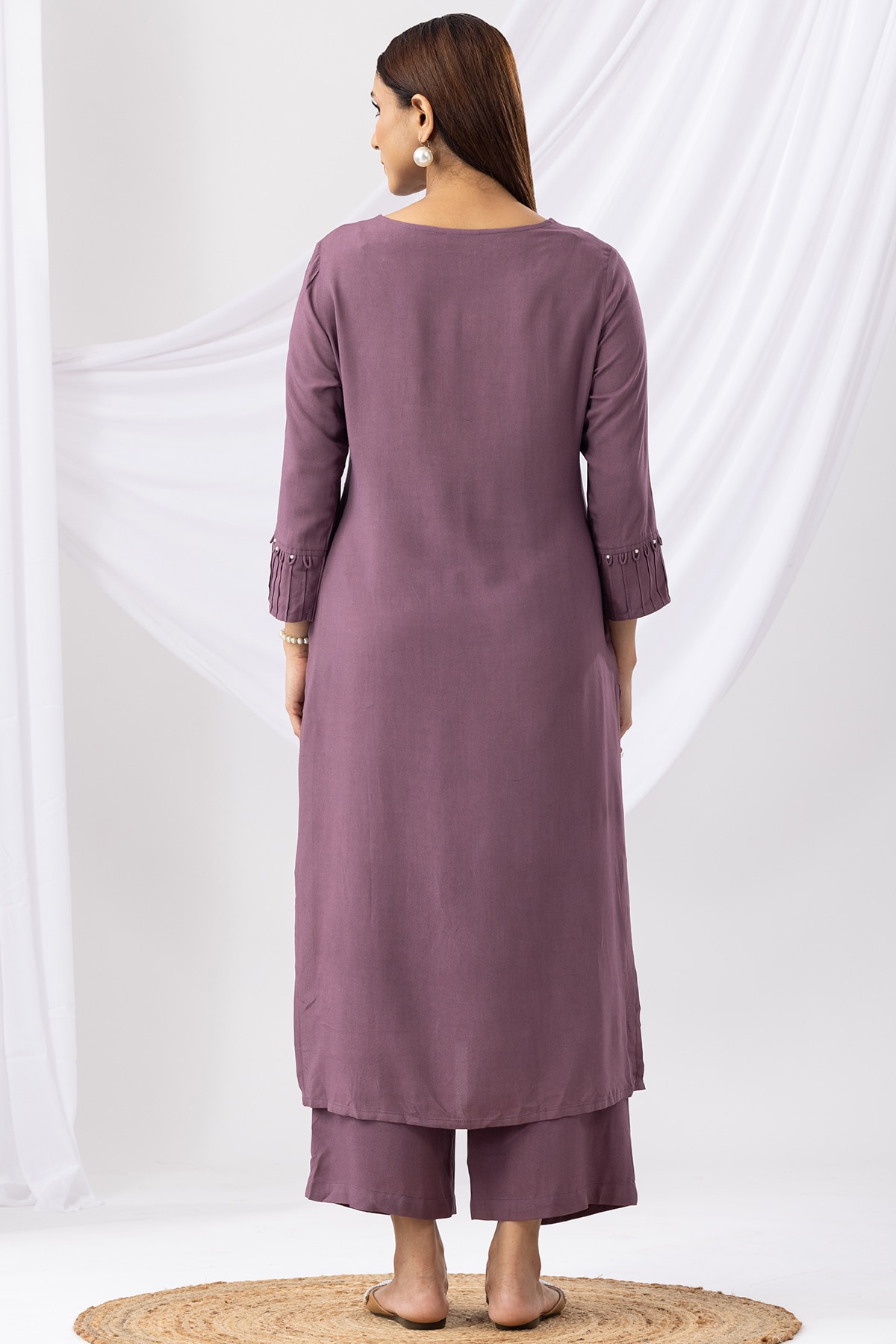 Lavender V Neck Kurta Set For Women