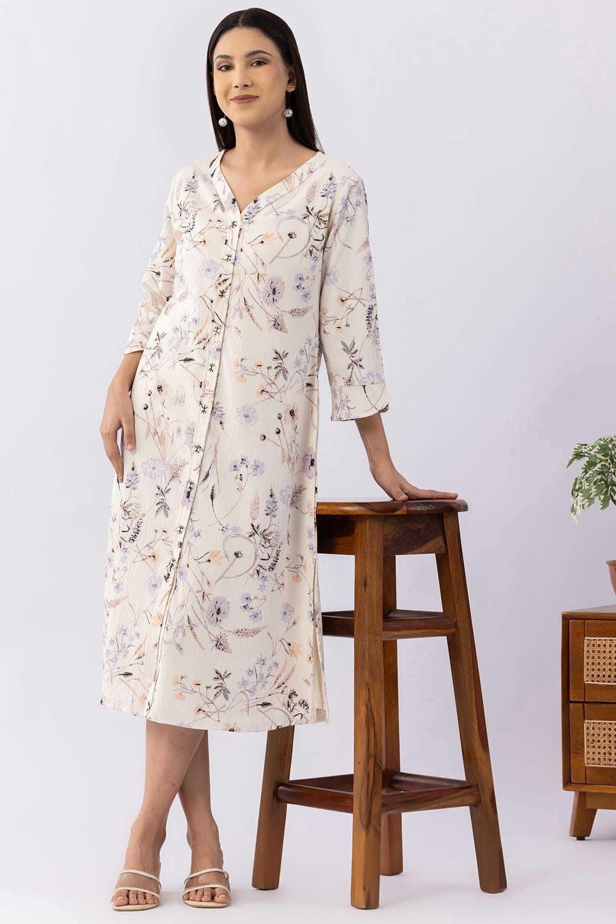 Printed off white crepe dress for women with V neck and 3/4 sleeves
