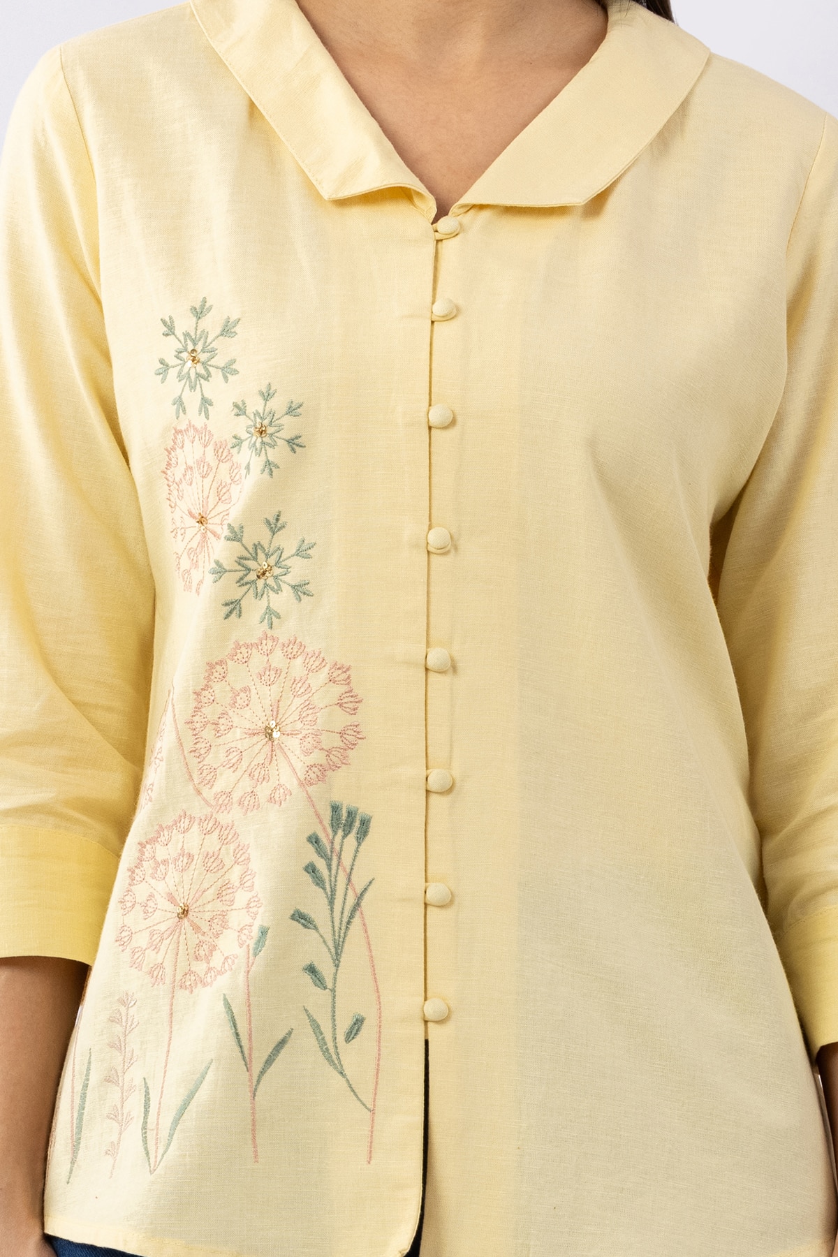Embroidered yellow viscose linen shirt for women with collared neck and 3/4 sleeves