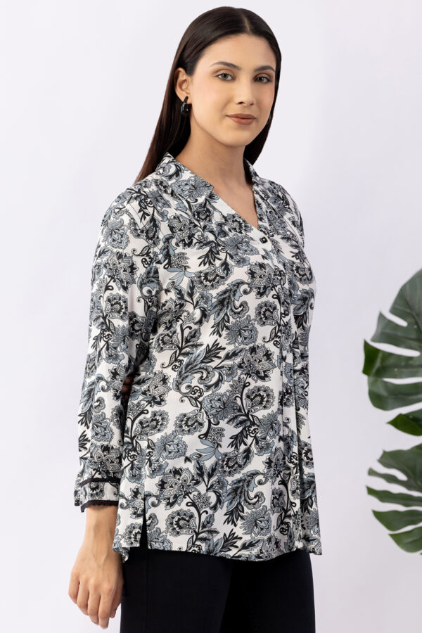 ladies printed shirt black viscose collared with 3/4 sleeves