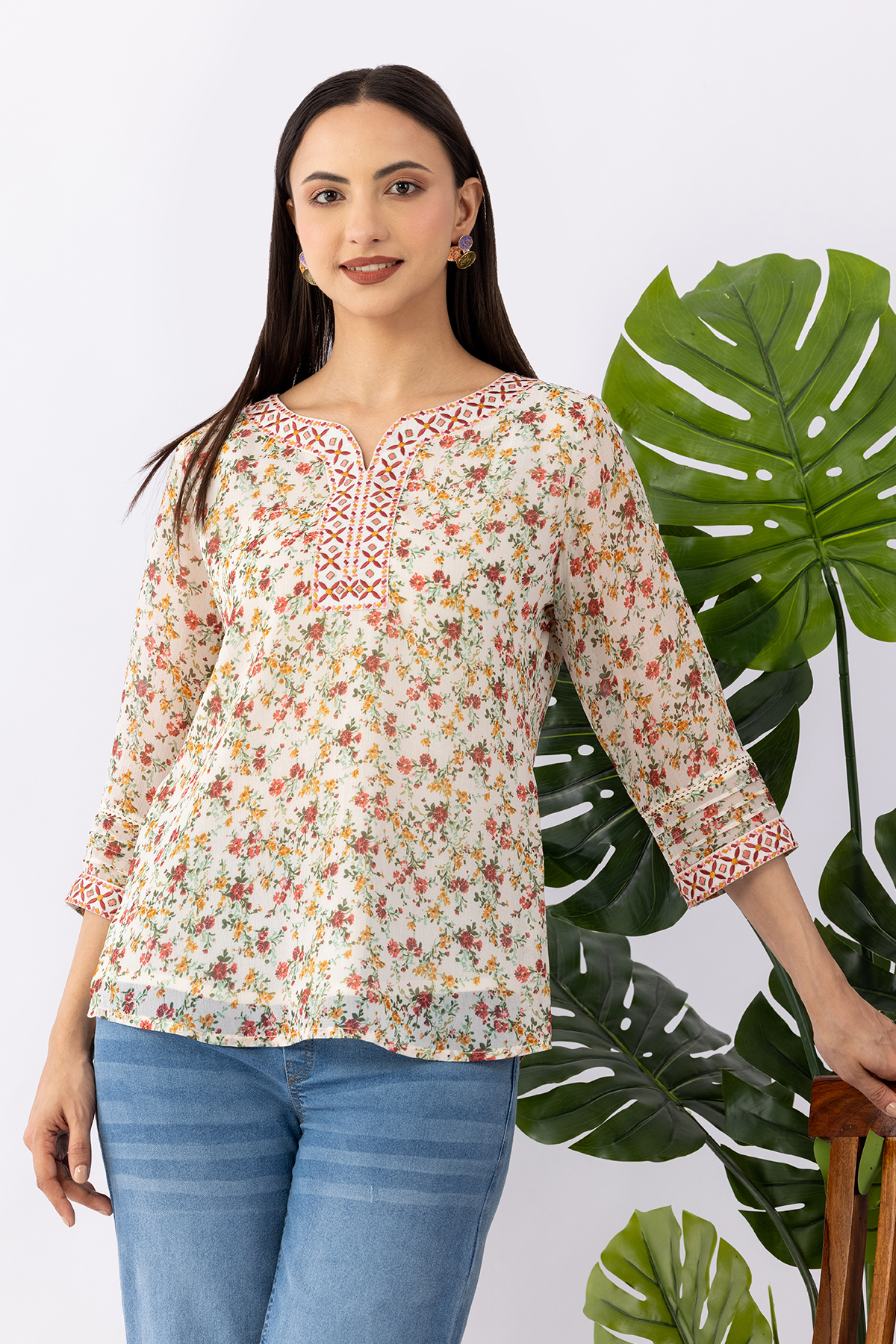 chiffon top women cream printed round neck with 3/4 sleeves