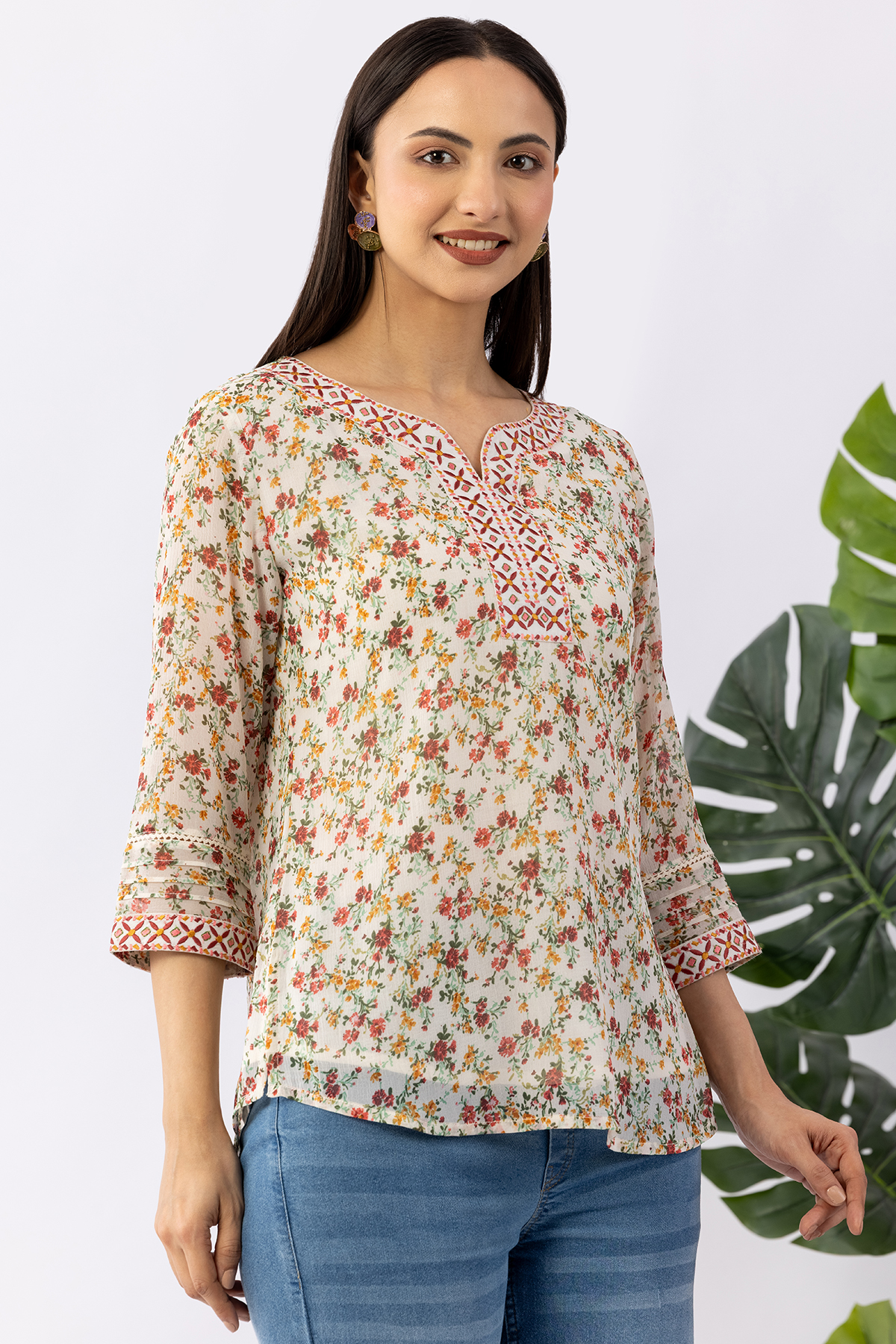 chiffon top women cream printed round neck with 3/4 sleeves