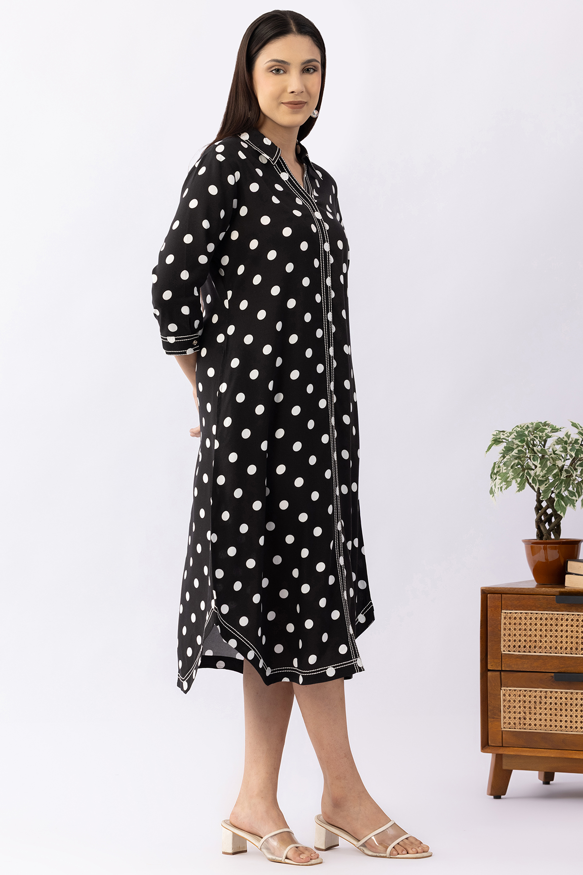 black printed dress viscose collared neck with 3/4 sleeves casual wear