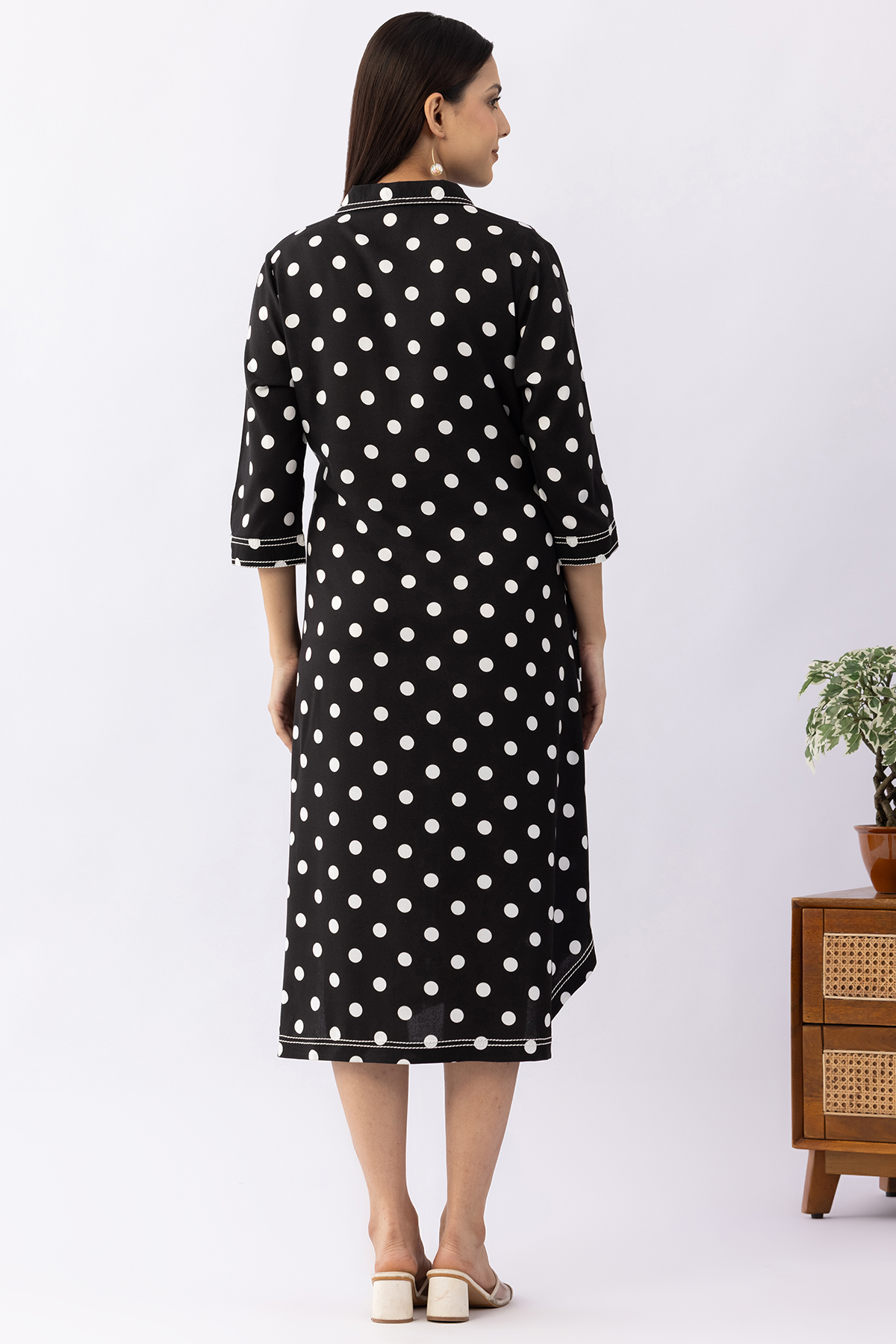 black printed dress viscose collared neck with 3/4 sleeves casual wear
