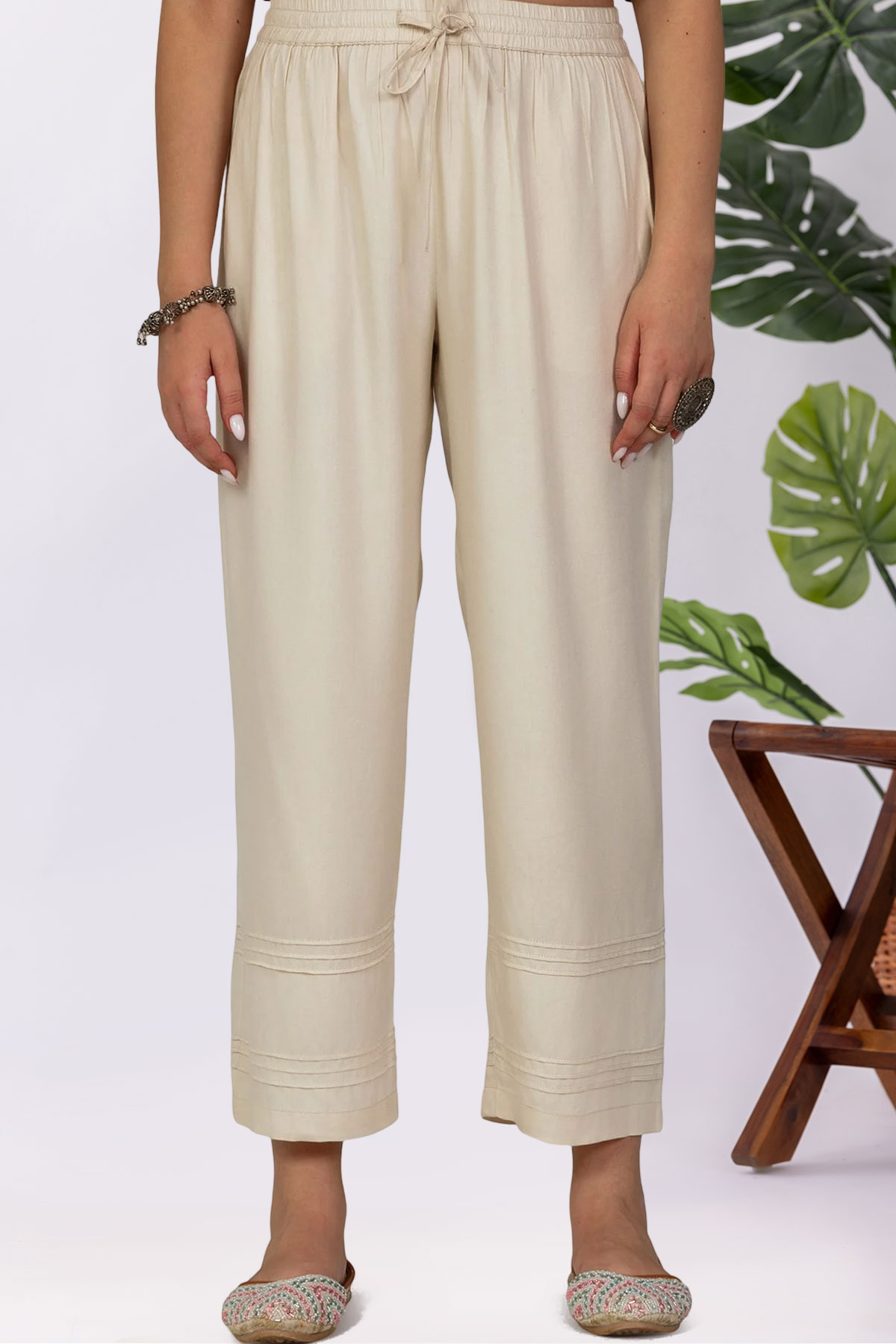 Solid cream Tencel twill pants for women regular fit