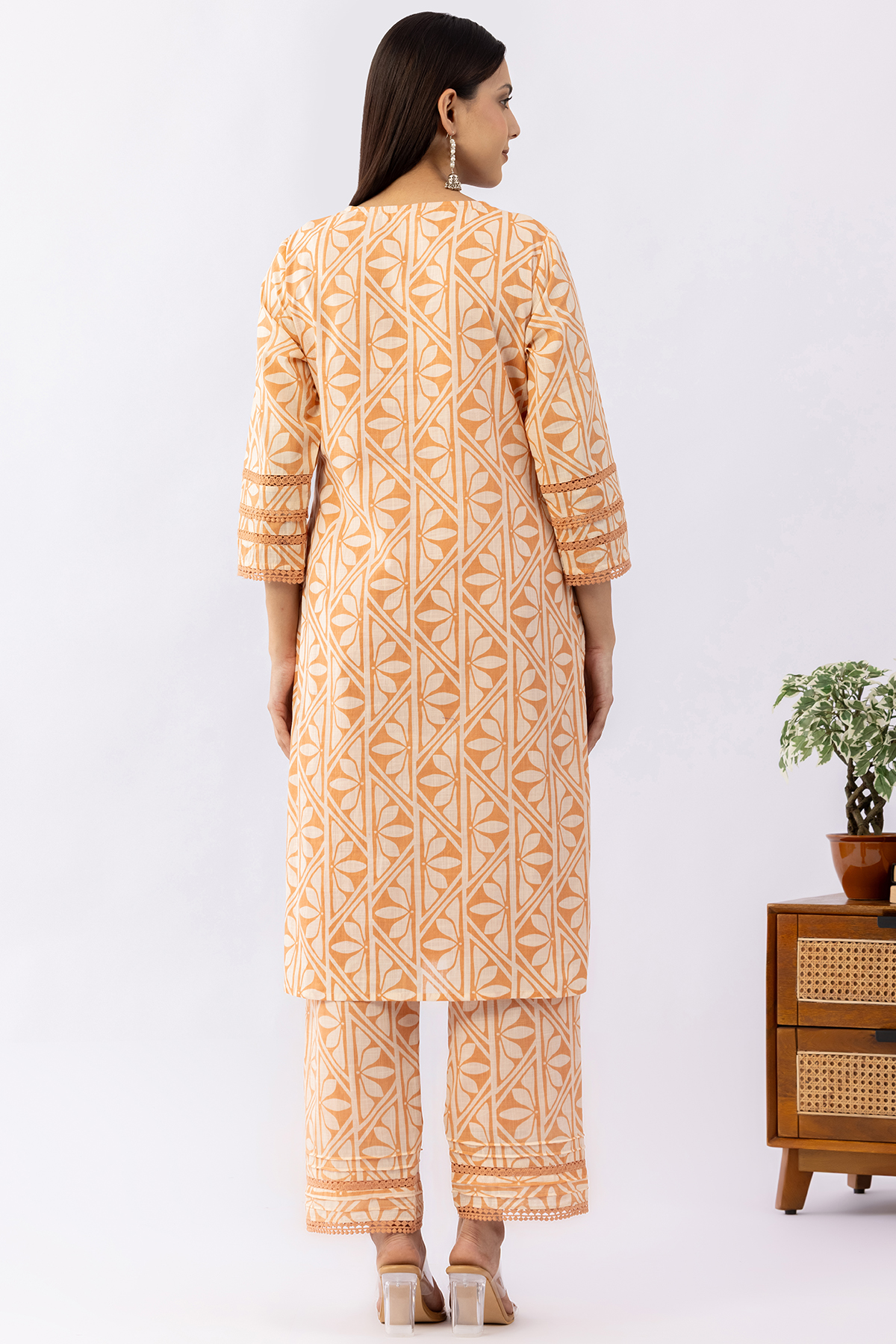 long cotton kurti for women off white printed v neck with 3/4 sleeves