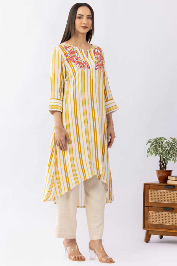 stripes kurti for women yellow viscose dobby round neck 3/4 sleeves