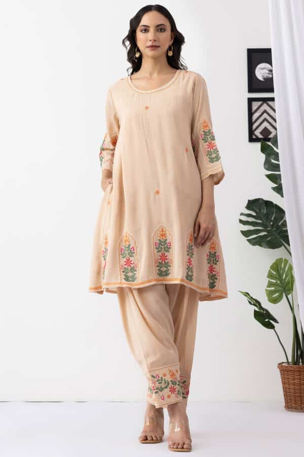 beige kurta set for women embroidered chanderi viscose round neck 3/4 sleeves